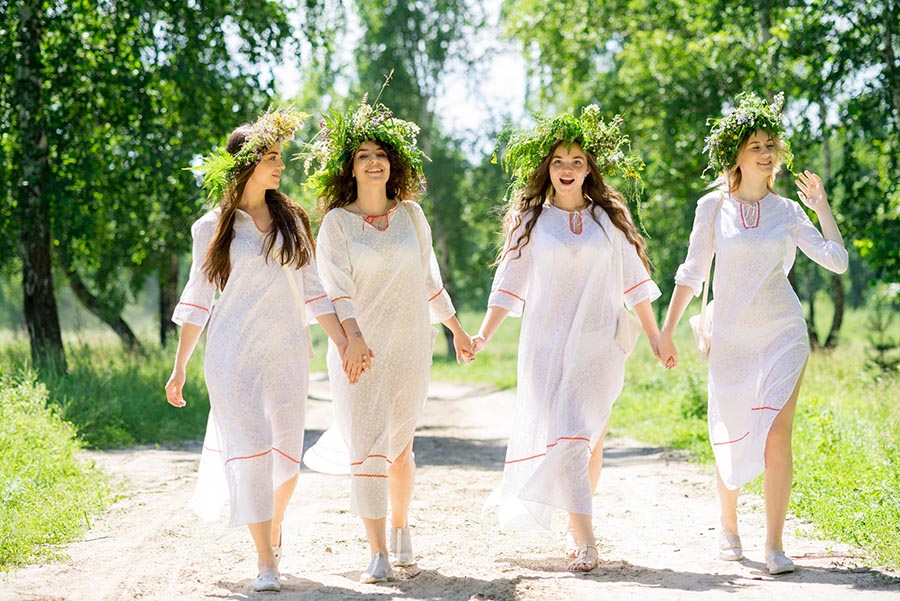 A cozy shot with Slavic girls — straight from Madrid