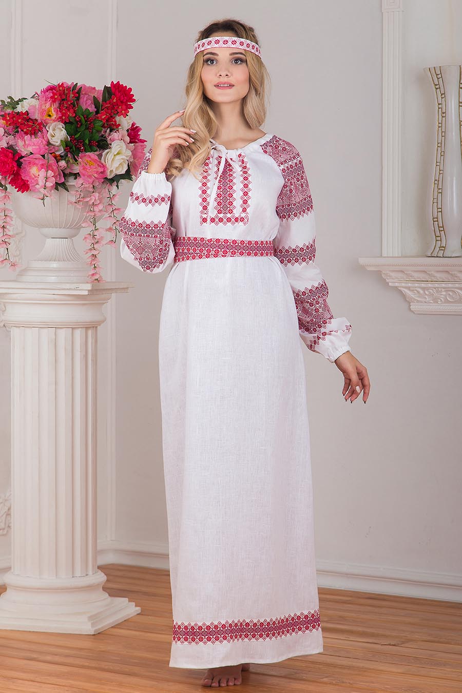 A playful frame from Women in Slavic costumes — online in Madrid