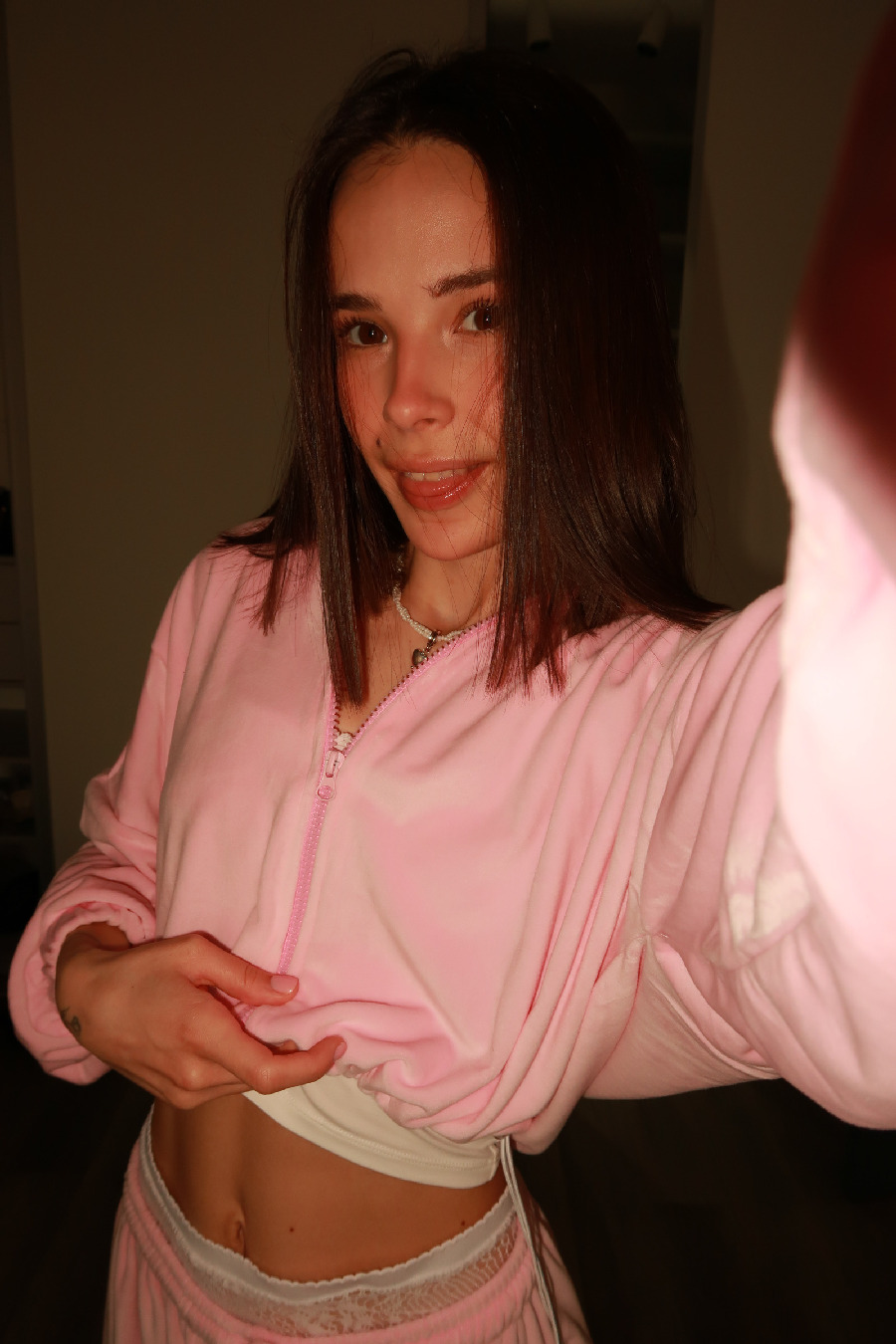 Tina brings the glow — live moments in Madrid